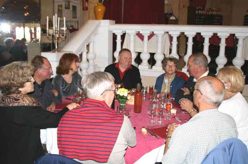 02_EOS_0322 (Delle Luche).jpg - ... tables...
